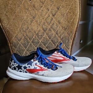 Brooks Launch 6 Old Glory Stars & Stripes Road Running Sneakers Shoes Red White
